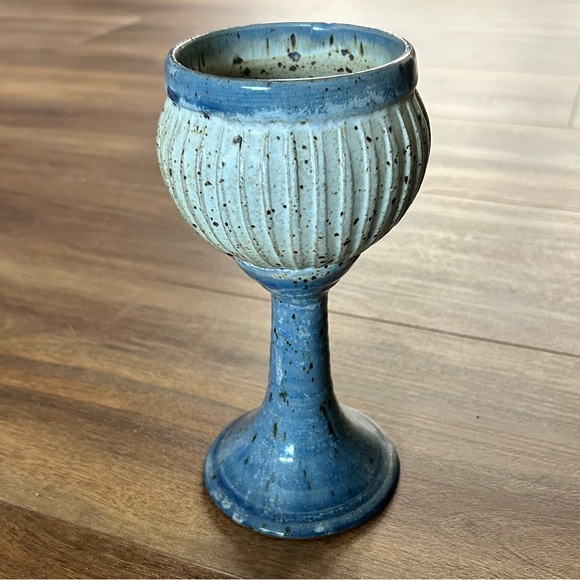 Vintage Studio Pottery Goblet Signed P86 Blue Speckled Stoneware Chalice 8” - Picture 4 of 7